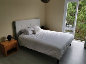 2 Schlafzimmer, Bügeleisen/Bügelbrett, kostenloses WLAN, Bettwäsche