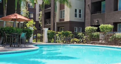 Elite 2 Bedroom Condo At The Heart Of Marina Del Rey, Close To Everywhere!