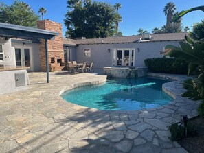 Beheizter Pool