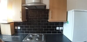 Apartment, 1 Queen Bed with Sofa bed | Private kitchen | Fridge, microwave, oven, stovetop - Stunning 1-bed Apartment in London (London)