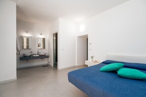 4 quartos, ferros/tábuas de passar roupa, Wi-Fi, roupa de cama