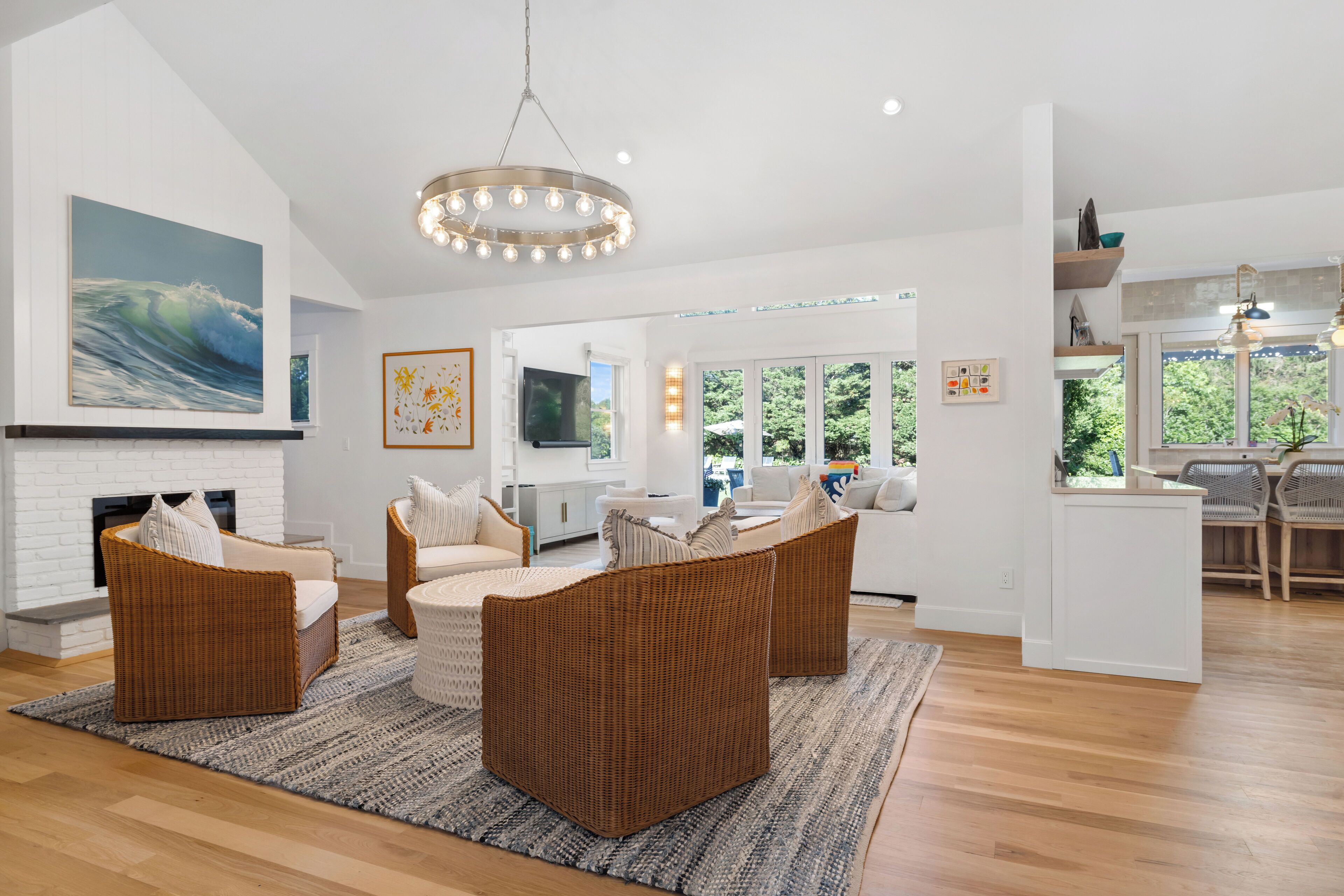 Smart TV, fireplace, table tennis, books