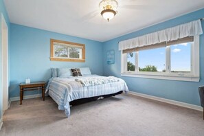 5 bedrooms, free WiFi, bed sheets