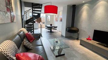 TV connectée, cheminée