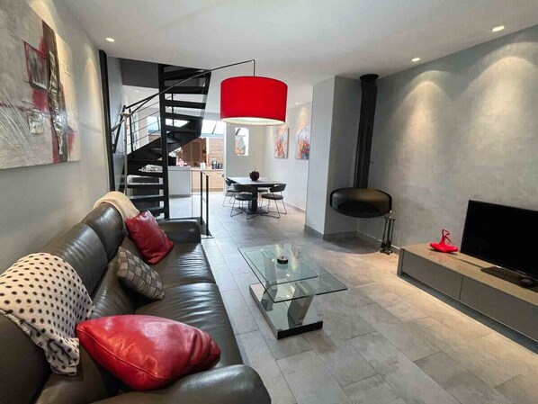 智能電視、壁爐