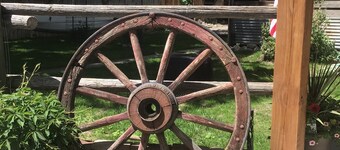 “WYNOT BUNKHOUSE”, Western class in a quaint backyard retreat