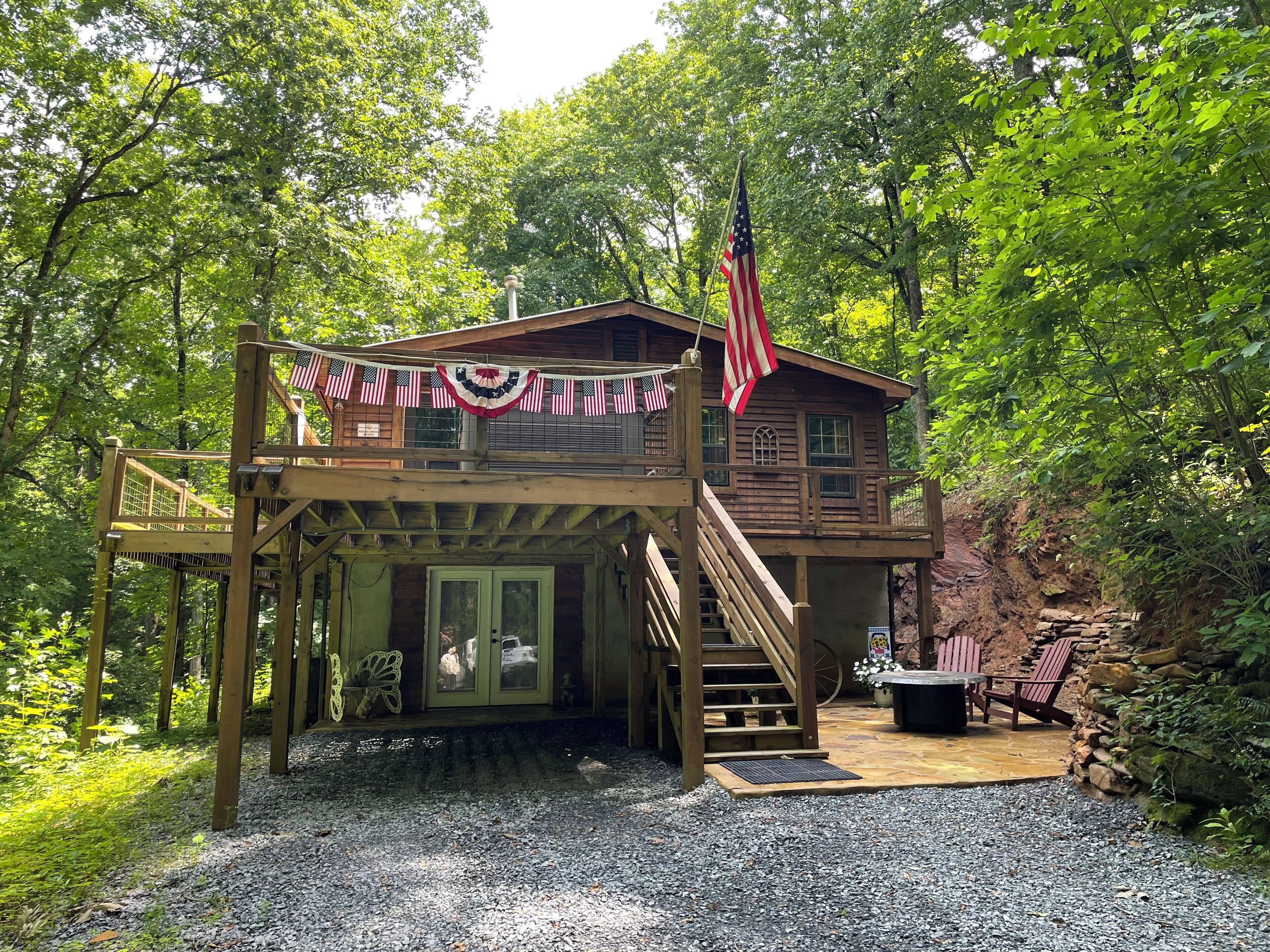 المنشأة من الخارج