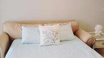 3 bedrooms, iron/ironing board, free WiFi