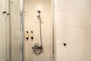 Hair dryer