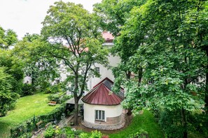 Exterior - Hip Margareten 1BR in fabulous district near cafes & bars, by Blueground (Vienna)