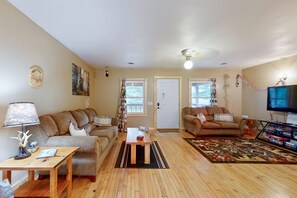 TV, lettore DVD, videoteca