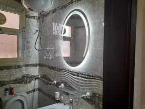 Duschwanne, Bidet