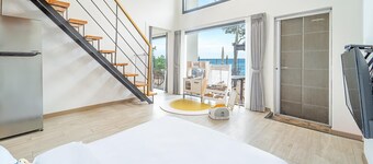 Yeosu Sea&blue Family Pension