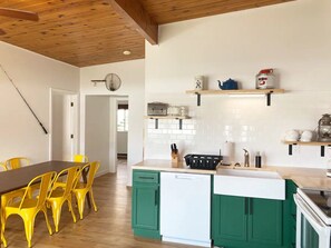 Fridge, microwave, oven, stovetop - Renovated lakeside cabin with swimming pool & resort amenities! (Camdenton)