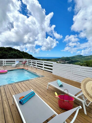 Peaceful escape in Martinique: Villa with swimming pool and panoramic view 