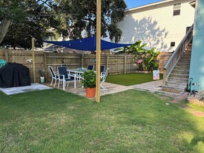 Outdoor dining - The Sand Bucket is within walking distance to the beach and boardwalk. (Carolina Beach)