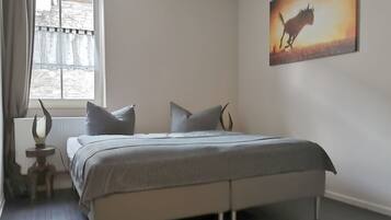 2 chambres, fer et planche Ă repasser, accĂšs Internet, draps fournis