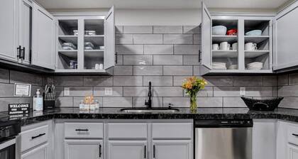 3-Bedroom Vacation Home just 9 Minutes from Las Vegas Motor Speedway