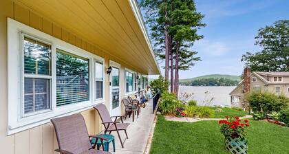 Terrific studio suite right on the water w/free WiFi, bay views, kitchenette