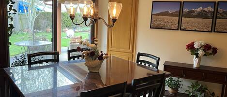 تناول الطعام