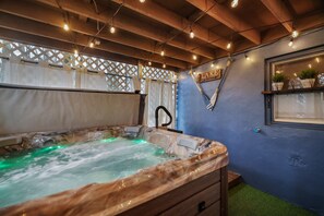 Interior - Lakeview|! HotTub| Game Room| Community Pool! (Pocono Summit)