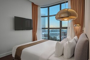 Twin Business Suite | View from room - THE PENINSULA PHNOM PENH (Phnom Penh)