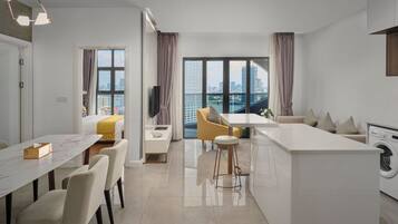 3 bedroom Family Suite | Opções para refeição no quarto