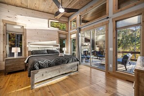 3 chambres, fer et planche à repasser, Wi-Fi gratuit, draps fournis