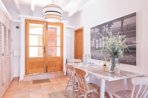 Dining - Townhouse Can Neri by SunVillas Mallorca (Pollença)