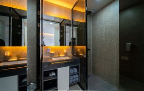 Premium Pool Villa | Bathroom | Free toiletries, towels - Blue Mango Pool Villa & Resort (Yeosu)