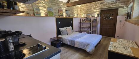 1 bedroom, iron/ironing board, free WiFi, bed sheets