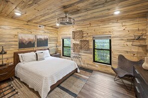 3 chambres, fer et planche à repasser, Wi-Fi gratuit, draps fournis