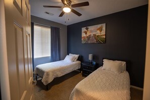 2 chambres, bureau, fer et planche à repasser, Wi-Fi gratuit