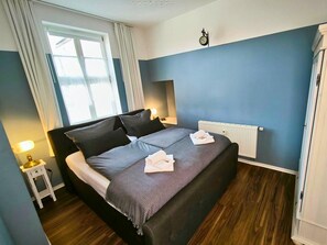 1 sovrum, strykjärn/strykbräda, internet och sängkläder