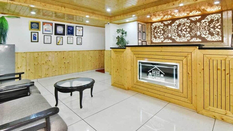 Hotel Himgiri Manali