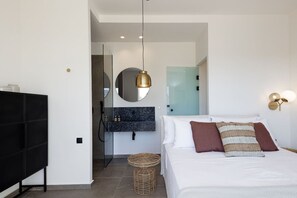 3 chambres, coffre-fort, fer et planche à repasser