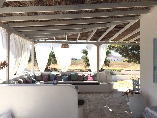 Villa | Balcony