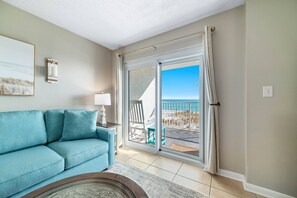 TV - Westwind 202 ~ Gulf-front, Outdoor Pool + $400 in FREE Activities Daily ~ Zoo/Parasailing + More (Gulf Shores)