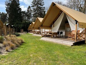 Tenda | Con stile personalizzato, con arredamento individuale, Wi-Fi gratuito