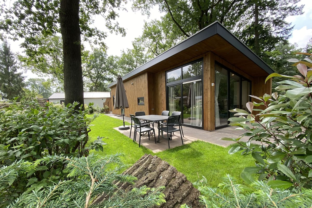 Pavilion 6 | 2 slaapkamers, individueel gedecoreerd, individueel gemeubileerd