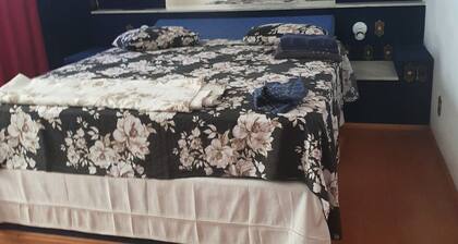 Apt. 10 comfort and security, great location