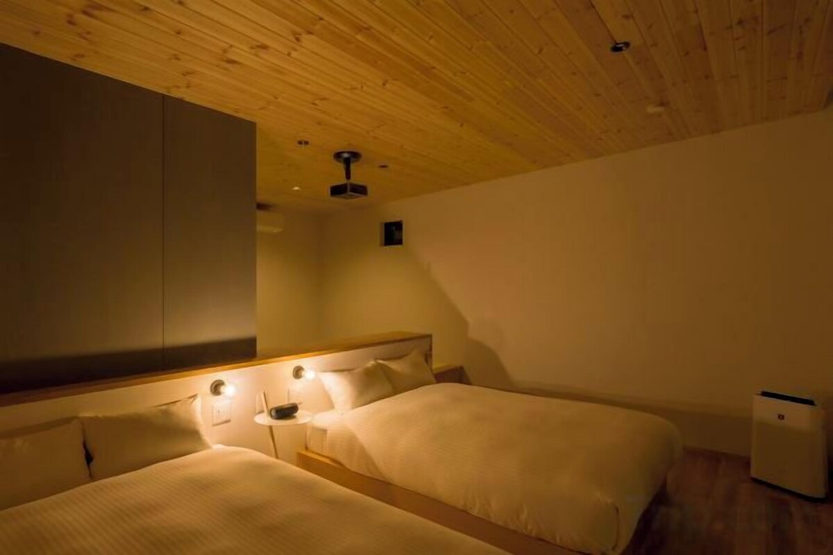 1 bedroom, laptop workspace, WiFi (free), bed sheets