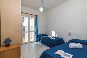 2 bedrooms, bed sheets