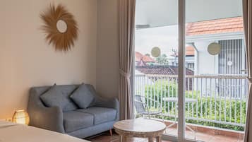 Master Bedroom | 1 bedroom, desk, free WiFi, bed sheets