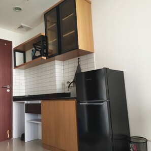 Deluxe Room | Desk, free WiFi, bed sheets - S&A Property 2 (Tarumajaya)