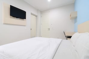 Desk, free WiFi, bed sheets