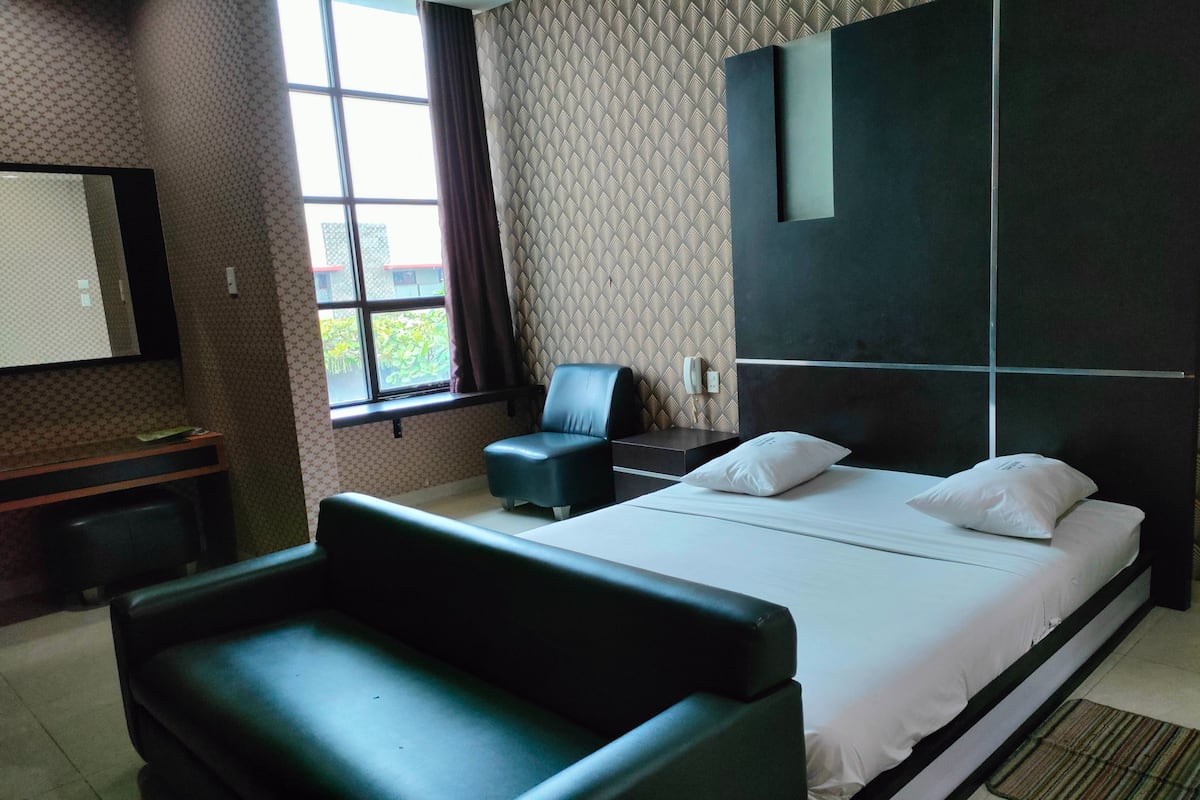 Deluxe Room | 1 bedroom, desk, free WiFi, bed sheets