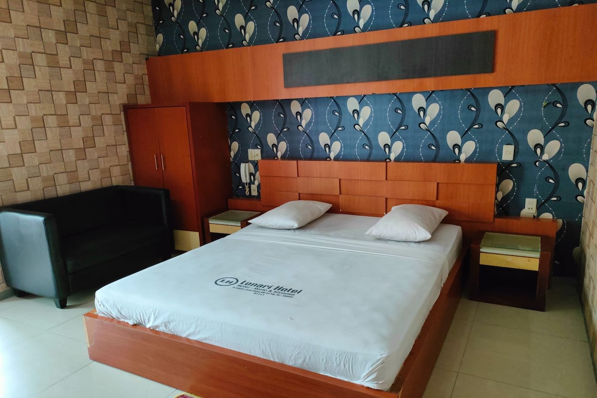 Superior Room | 1 bedroom, desk, free WiFi, bed sheets