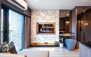 Habitación doble estándar | Televisión