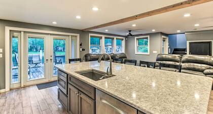 Waterfront Ashland Home ~ 2 Mi to Downtown!
